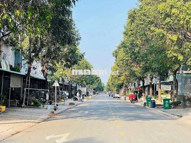 Bán Gấp Lô Đất 300m2/850Triệu gần KCN Mỹ Phước3, Bến Cát đầu tư xây tr