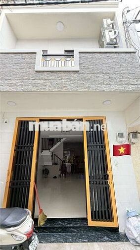 *NHÀ HẺM XE HƠI_GIÁ 5 TỶ_ SÁT BÊN NGÃ TƯ_TÔ HIỆU_HÒA BÌNH *