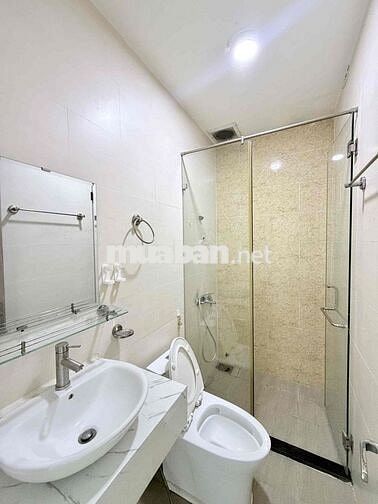 🔥Căn Hộ - 1PH Ngủ - Ban Công - Thang Máy - Hầm Xe - Máy Giặt Riêng