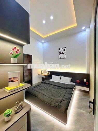 Nhà lầu có sân rộng đậu ô tô, kdc ngang Bv Nhi Đồng TPCT