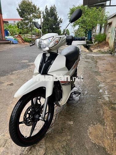 Yamaha Sirius 2018 Trắng Bánh mâm