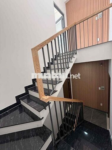 BÁN NHÀ BÌNH TÂN,KÊNH THAM LƯƠNG,HXH,60m 4 TẦNG BTCT