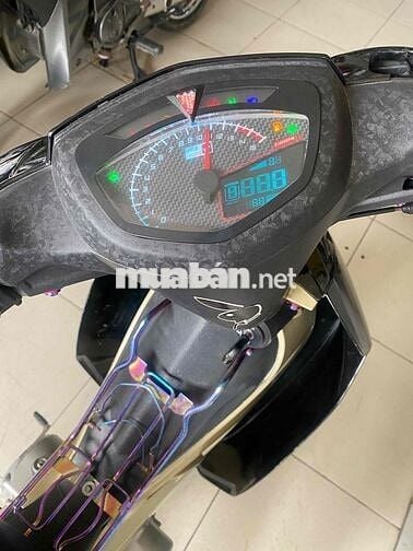 Yamaha Sirius Đen Vàng