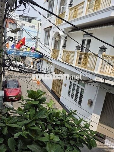 Chính chủ cần bán nhà phố 3 lầu đẹp như mới - Hẻm xe Hơi - Tân Sơn Nhì