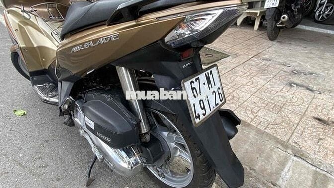 Honda Air Blade Vàng đồng