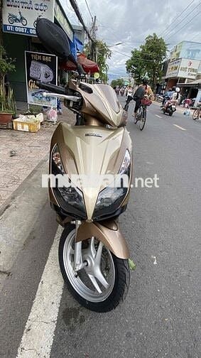 Honda Air Blade Vàng đồng