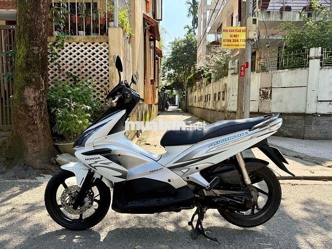 Air Blade 2009 fi 13tr500 ***