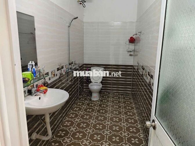 NHÀ MẶT TIỀN đường NGUYỄN LƯƠNG BẰNG trục chính 33m hướng Đông Bắc