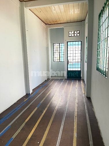 Cho thuê nhà nguyên căn mặt tiền 13F Hồ hảo hớn, phường Cầu ông Lãnh