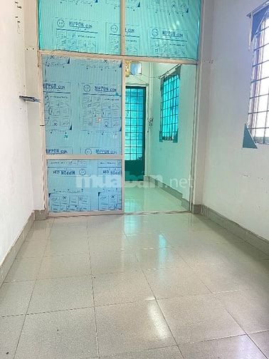 Cho thuê nhà nguyên căn mặt tiền 13F Hồ hảo hớn, phường Cầu ông Lãnh