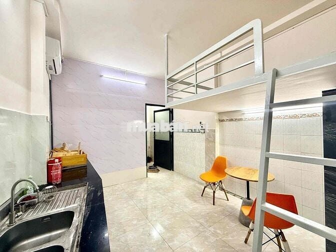 Cho Thuê Trọ Giá Rẻ 25m2 Có Nội Thất Mặt Tiền Hồ Bá Kiện Quận 10