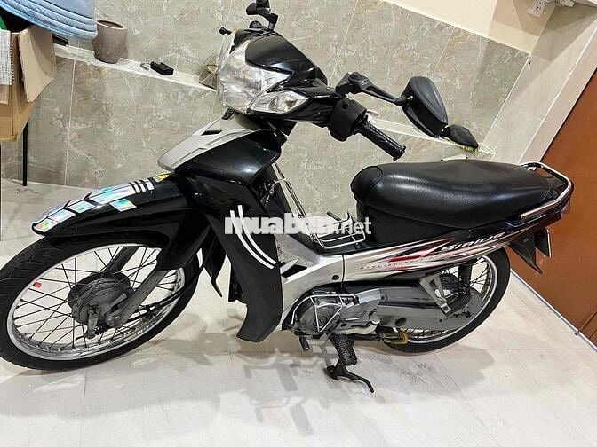 Yamaha Sirius Đen bạc