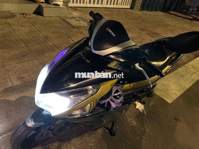 Honda Air Blade Fi Đen vàng