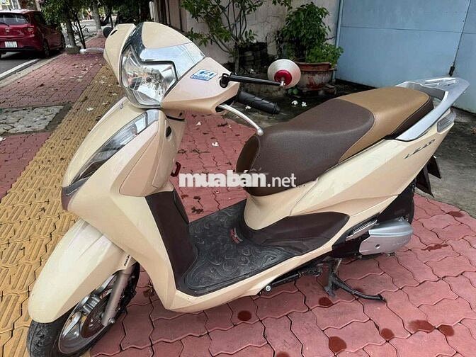 Honda Lead Vàng cát