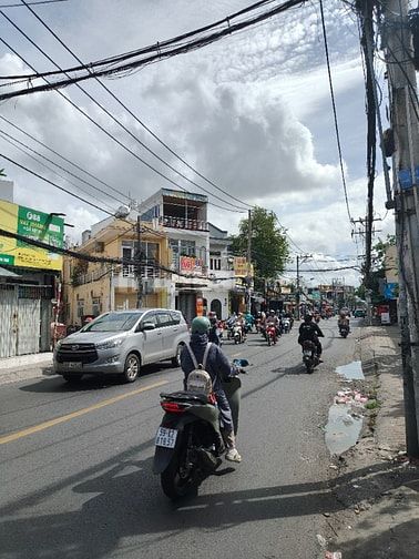 Nhà Mặt tiền Kinh doanh cho thuê 15 triệu/tháng 4x18m 1 lầu