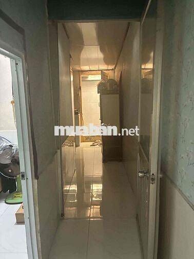 nhà nguyên căn sau lưng gigamall