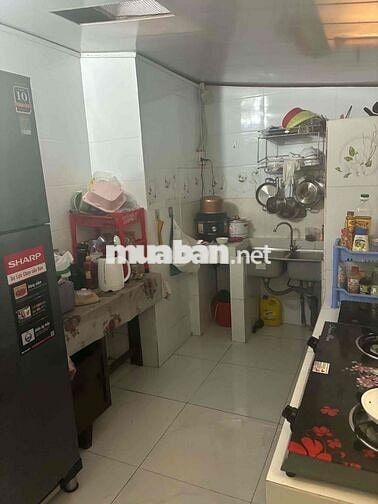nhà nguyên căn sau lưng gigamall