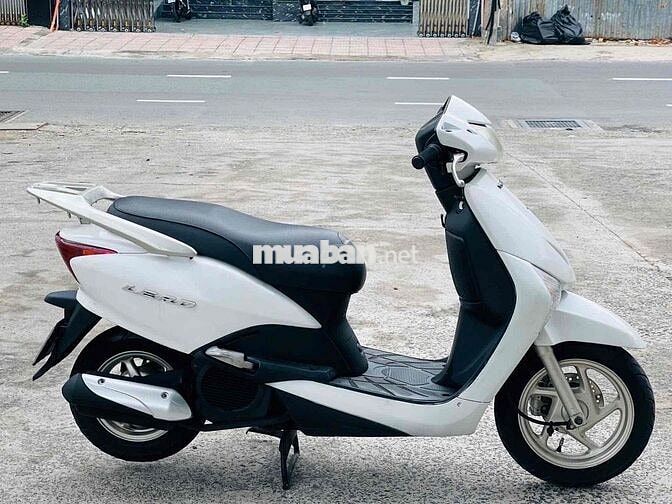 Honda Lead FI màu Trắng biển tp