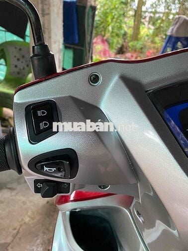 Honda Vision 2012 màu Đỏ