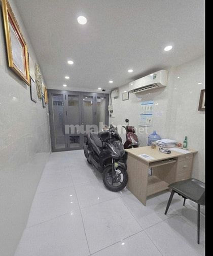 Bán nhà HXH 322 An Dương Vương P4 Q5 thang máy 6 tầng chỉ 13,950 tỷ.