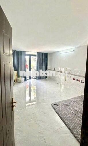 Nhà đẹp nguyên căn 4p5wc đường vạn kiếp
