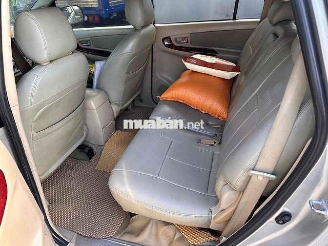 Toyota Innova G 2006 Bạc