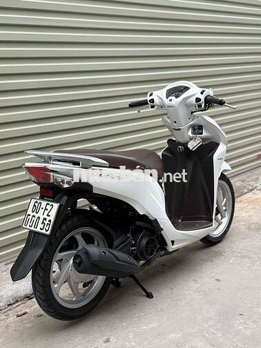 Honda Vision 2017 Trắng Nâu/ Máy Zin / Chính Chủ