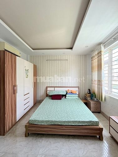 Bán nhà 3 lầu, 5PN gần đường Tô Ngọc Vân phường Tam Bình Tp HCM 