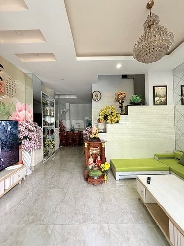 Bán nhà 3 lầu, 5PN gần đường Tô Ngọc Vân phường Tam Bình Tp HCM 