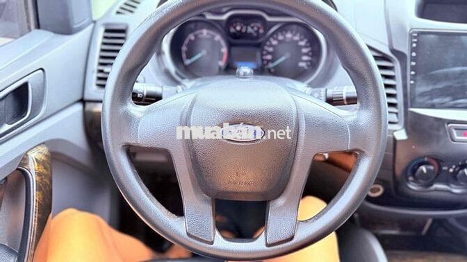 Ford Ranger XLS 2015 Vàng cát