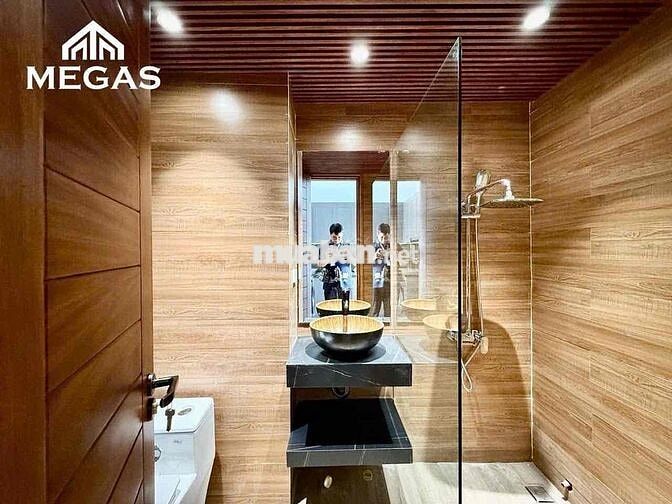 1 ngủ siêu sang gần Hoàn Kiếm đi đâu cũng tiện ô tô đỗ gần - full đồ