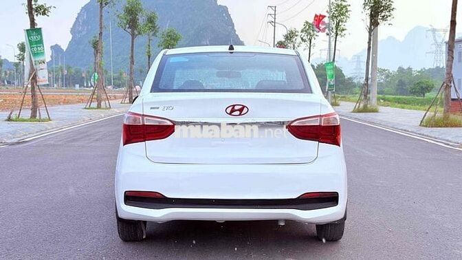 Hyundai i10 Sedan 2018 Trắng chính chủ