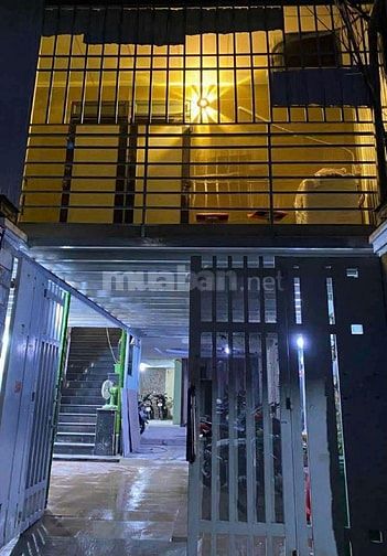 Bán căn nhà 6x20 trệt 3 lầu sana thượng, hẻm Q Trung thông ra LVT t