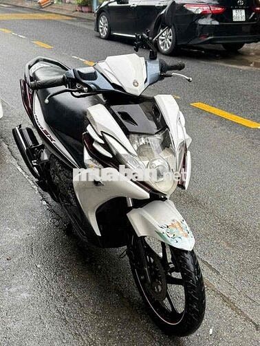 Yamaha Novo 5 2012 Trắng