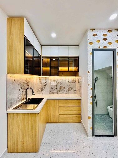 Bán gấp nhà đẹp 3lầu hẻm xe hơi Võ Văn Ngân phường Linh Chiểu Thủ Đức