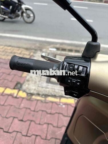 * Vespa Sprint 2022 Vàng Đồng TFT - Odo 968 KM