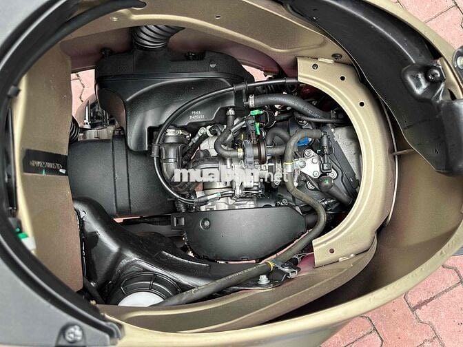 * Vespa Sprint 2022 Vàng Đồng TFT - Odo 968 KM