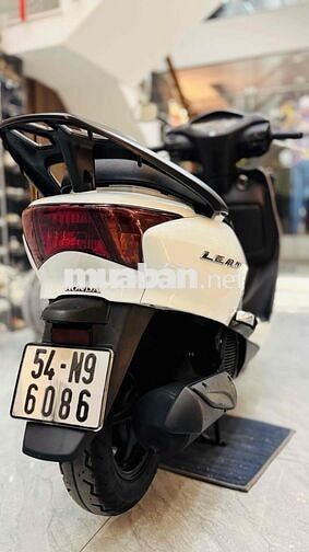 Honda Lead Trắng - BSTP - Cavet theo xe đầy đủ