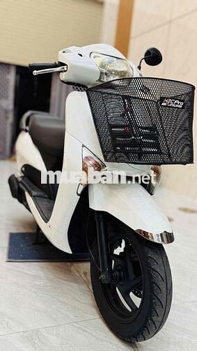 Honda Lead Trắng - BSTP - Cavet theo xe đầy đủ