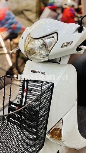 Honda Lead Trắng - BSTP - Cavet theo xe đầy đủ