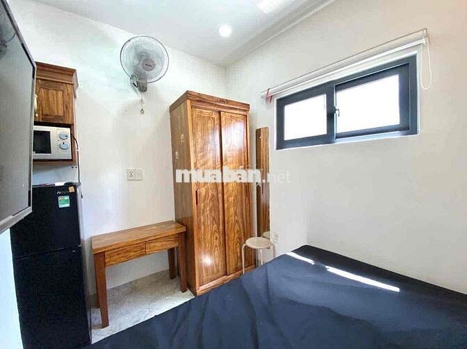 CC MINI BAN CÔNG FULL NỘI THẤT CAO CẤP THANG MÁY- VÒNG XOAY DÂN CHỦ