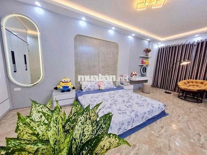 Cho thuê nhà Xuân La phân lô vỉa hè DT 60m², 5 tầng, 5PN full đồ 18 tr