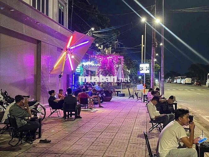 Sang quán Coffee góc 2 mặt tiền khu Tên Lửa