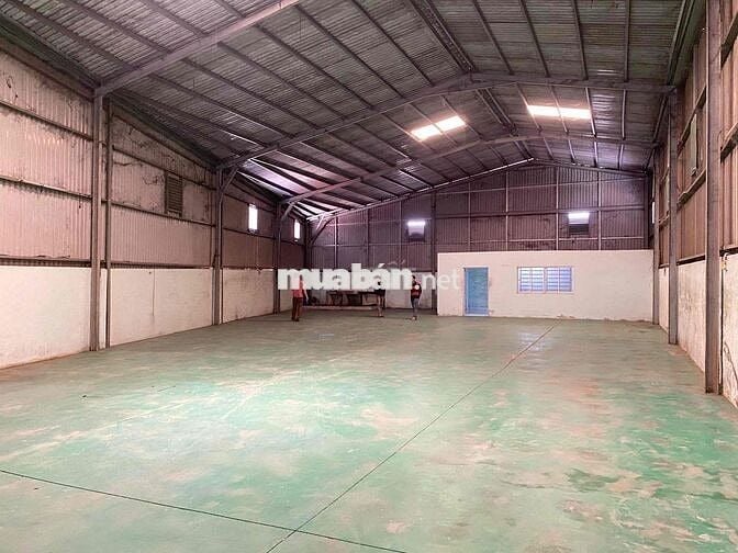 Cho thuê kho 650M đường Contener Điện Ty
