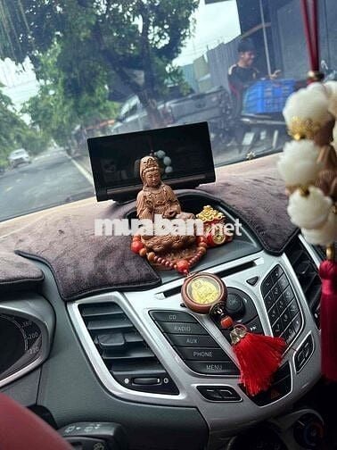 Ford Fiesta 2011 Trắng Số tự động