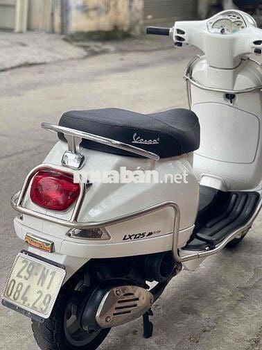 Piaggio Vespa LX 125 Trắng ie tiết kiệm xăng