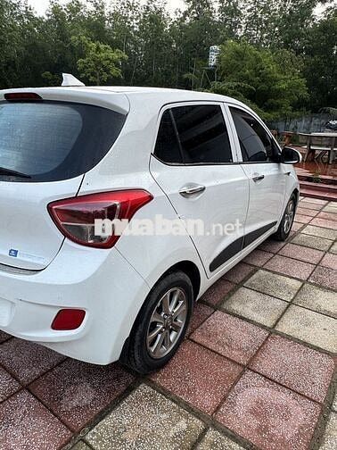 Hyundai i10 2016 Trắng Tự động