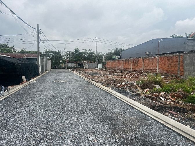 Đất hẻm 78 Thạnh Lộc 17 rộng 4,9x11 ngày Ngã Tư Ga P APĐ