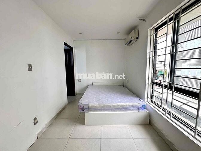 Studio rộng thoáng gần KCX | cửa sổ trời | rộng thoáng | 30m2