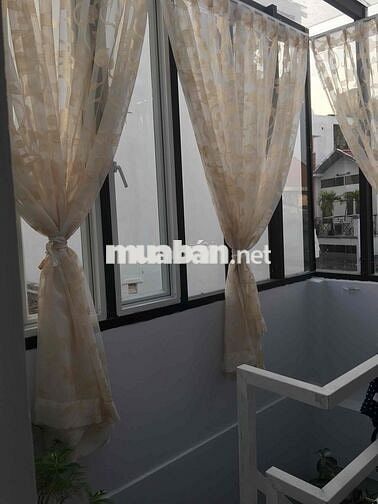 nhà nguyên căn mới đẹp đường Đất Thánh